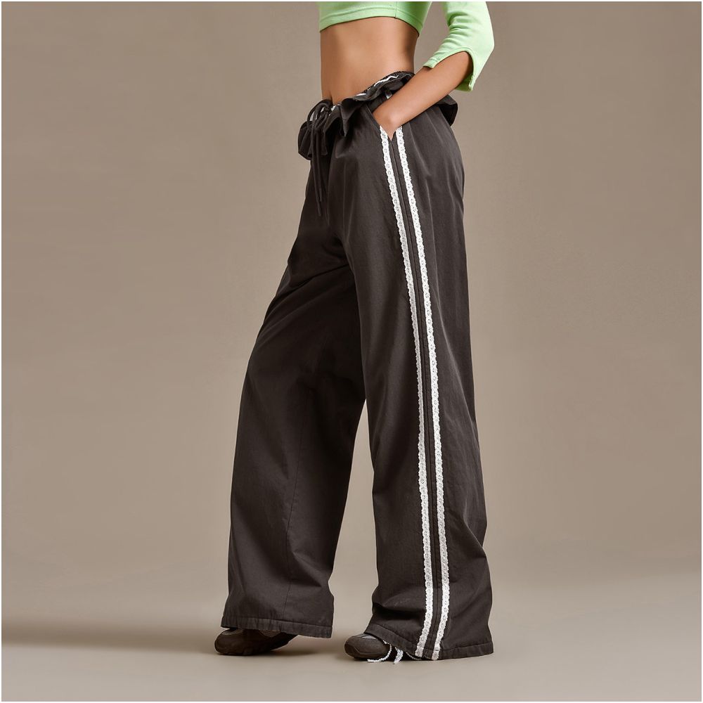 CHUU Lace up Ruffle Wide Leg Casual Pants for Women 2025 Winter New Arrival Side Stripe Lace Trim Fleece Lined Long Pants image 2