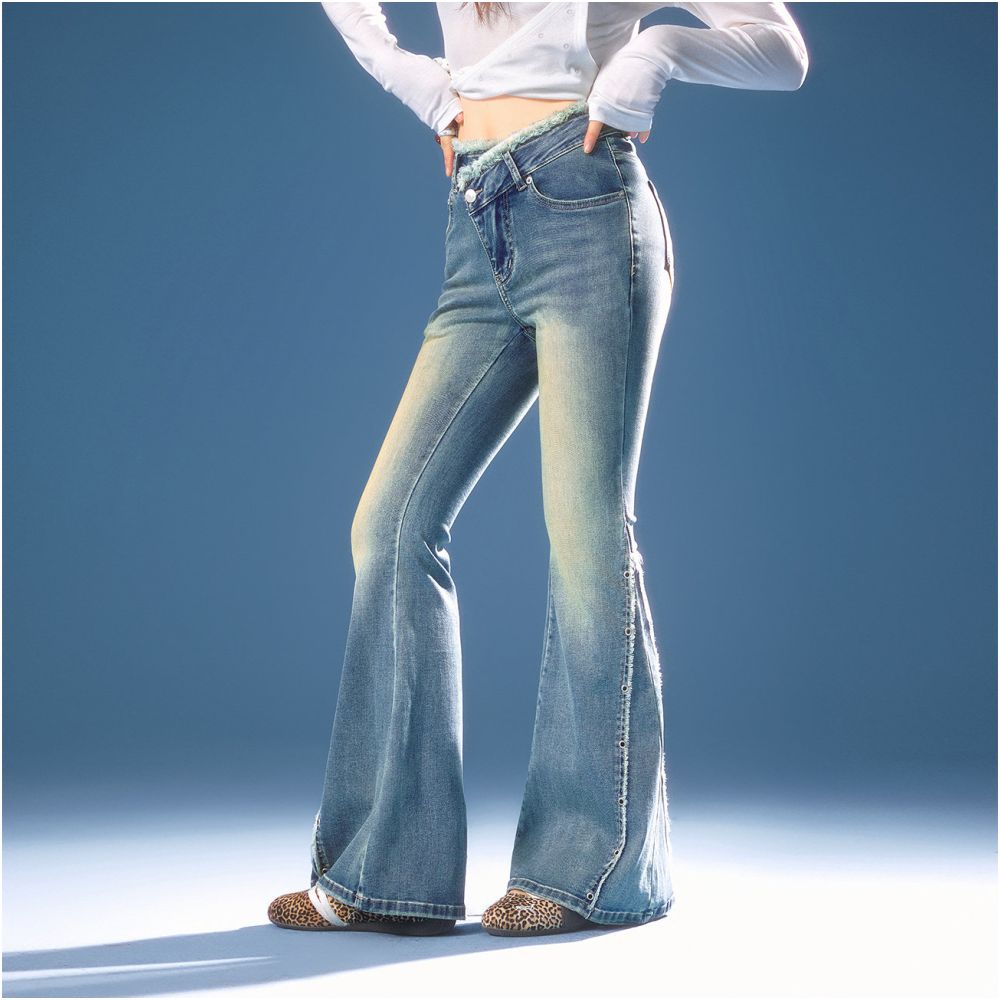 Romi Split Flare Jeans image 3