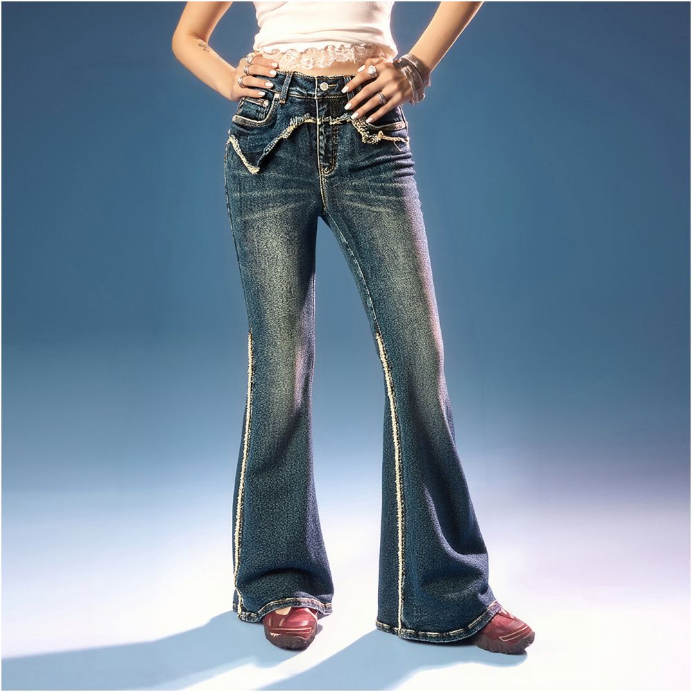 Haeun Edge Flare Jeans