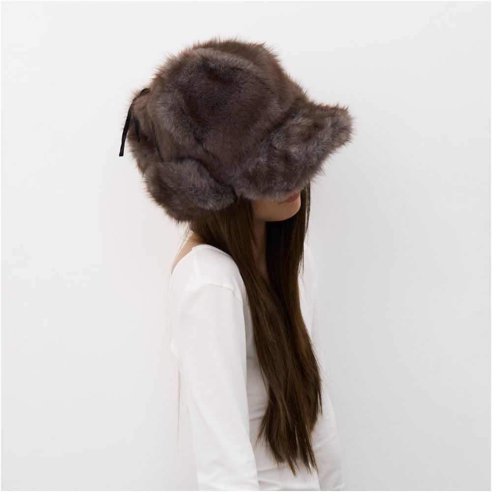 Fur h image 5