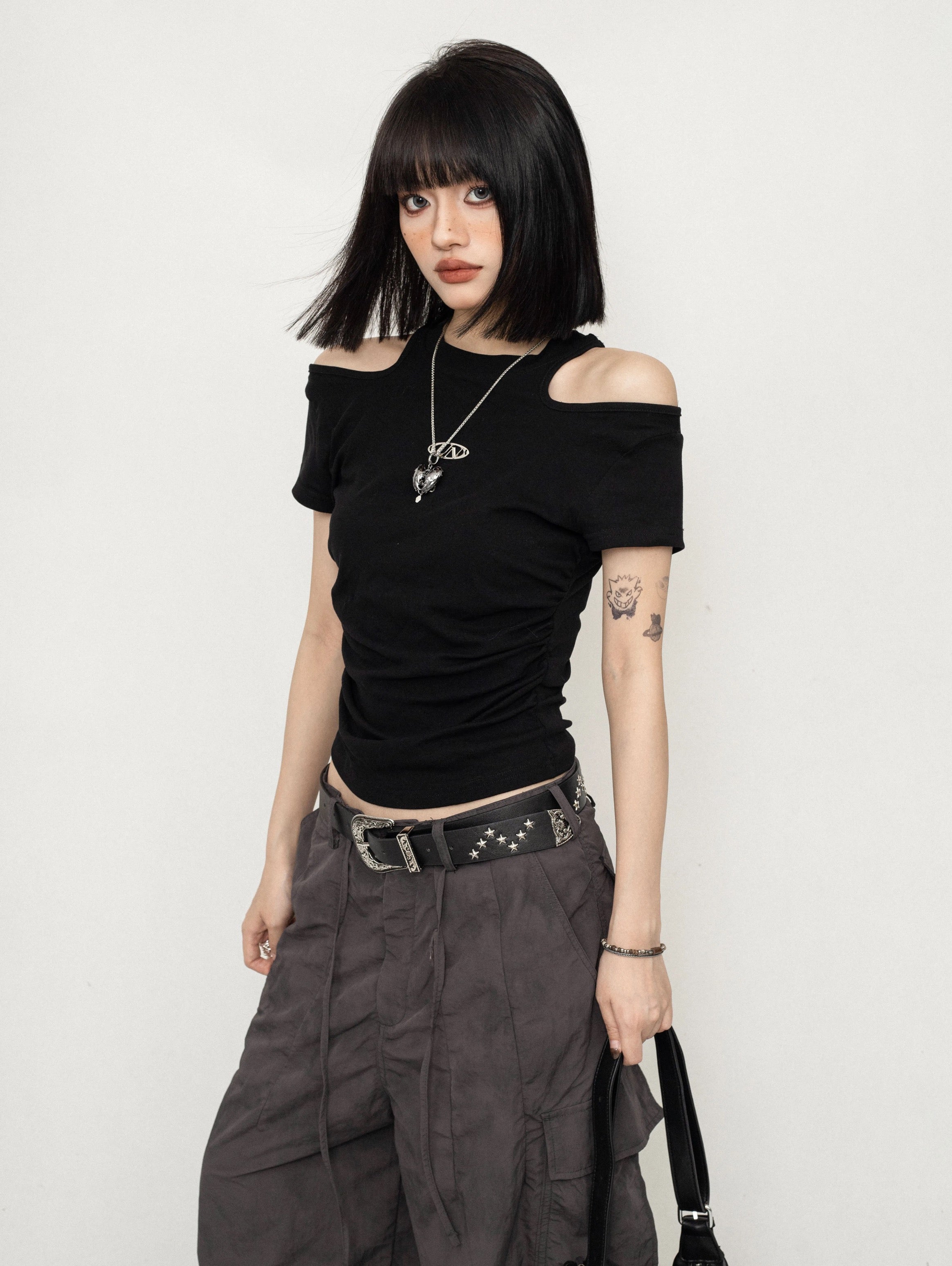 Off-Shoulder Fitted Tee (Black)