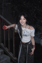 “Only I Know” Fitted Skull Tee