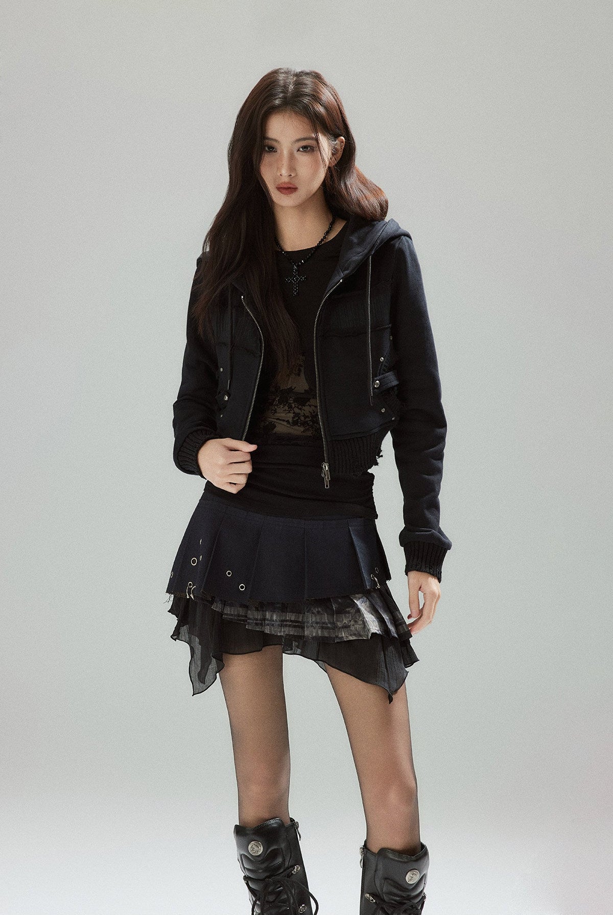 Empty Palm Fitted Top